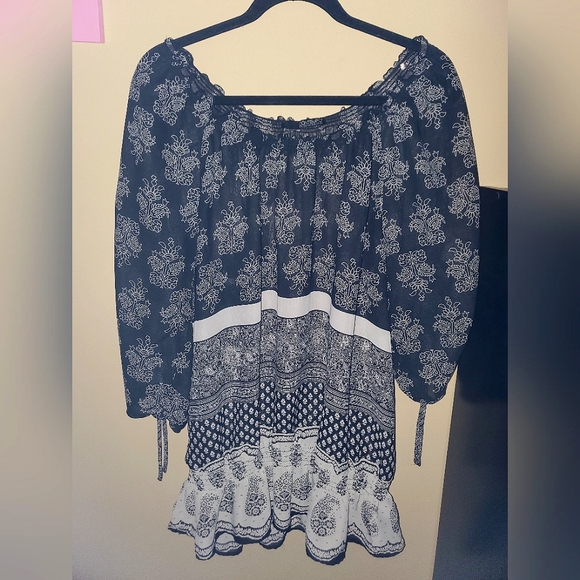 Black and White Patterned Top - Picture 1 of 2